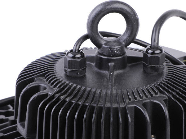 모션 센서를 흐리게 하는 고능률 UFO 벨 높은 만 빛 240W 140LPW IP65 PIR